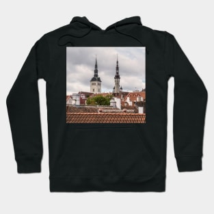 Estonia, Tallinn, Vanatallinn old city view Hoodie